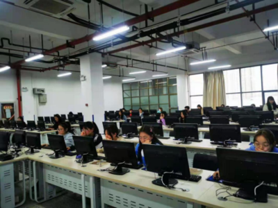 信息技術中心開展計算機等級考試考前義務輔導，助力學生提升技術能力